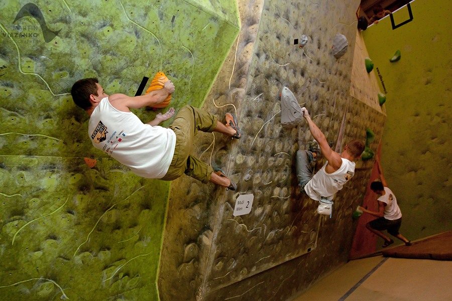 vertigo, open, lezecke, centrum, boulder, bouldering, umela, stena, boulder, pretek